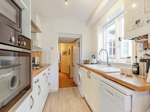 Diskmaskin och barnstol