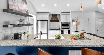 Fully remodeled downtown home with enclosed yard, fireplace, game room & deck