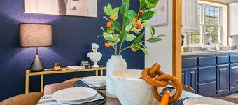 Charming Downtown Bentonville Home – Perfect for Bikers, Art Lovers & Adventure