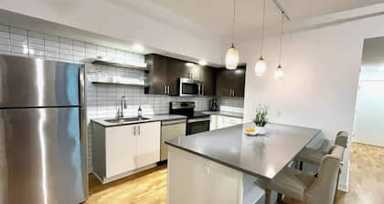 A historic 1,000 square foot Atrium loft in the heart of the Old Market