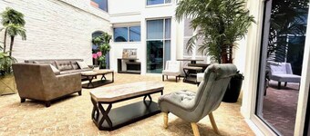 This serviced apartment is a 0 bedroom(s), 2 bathrooms, located in Omaha, NE.