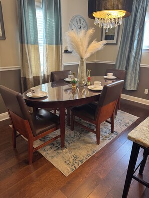 Dining - Charming 4 Br 2Ba Duplex (Baltimore)