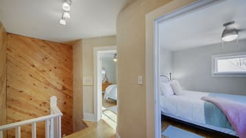 2 sovrum, strykjÀrn/strykbrÀda, gratis wi-fi och sÀngklÀder