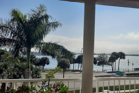 South Pasadena Condo