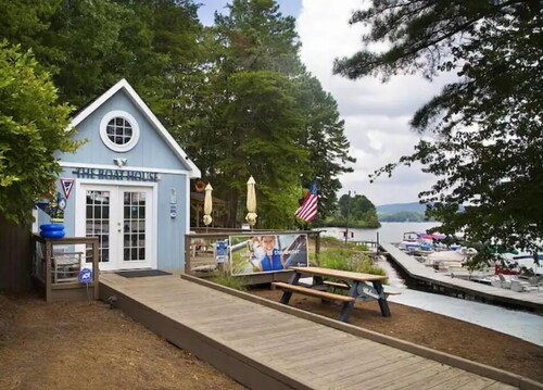 Lake Arrowhead GA Modern Rustic Private Mountain Cabin Chalet Home