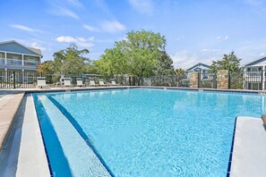 Outdoor pool - NEW LISTING! Salty Beach 30A! Heated Pool! Bikes! Patios! Dining! Walk to beach! (Rosemary Beach)