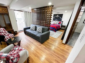 1 Schlafzimmer, Schreibtisch, Bügeleisen/Bügelbrett, WLAN