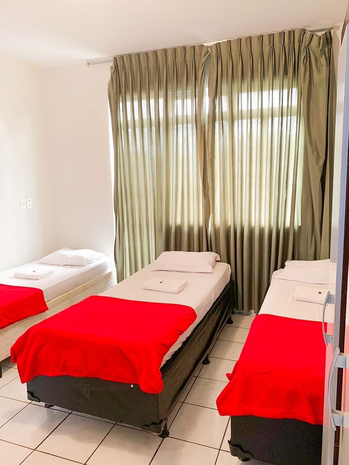 Quarto triplo | Wi-Fi de cortesia