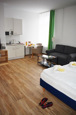 1 bedroom, free WiFi, bed sheets