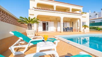 Una piscina riscaldata