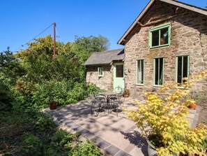 Cottage | Terrace/patio - Walkmill Barn (Bishops Castle)