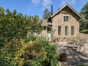 Cottage | Property grounds - Walkmill Barn (Bishops Castle)