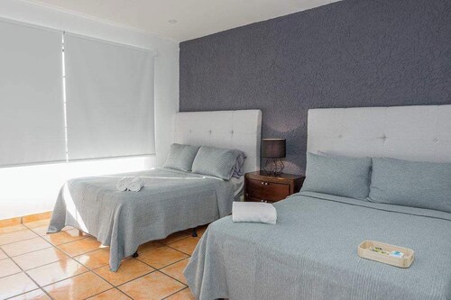 New, in the heart of the city, 5 min to US Embassy