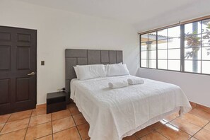 4 bedrooms, desk, iron/ironing board, travel cot