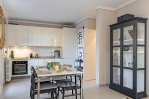 Appartement Standard, plusieurs chambres, en bord de plage (PL-Villas 1 bedroom Deluxe) | Restauration