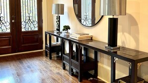 Interior - Luxury Buckhead executive Oasis for Family or work (Atlanta)