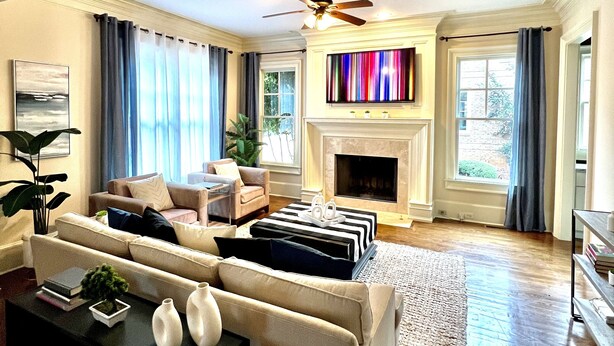Smart TV, fireplace - Luxury Buckhead executive Oasis for Family or work (Atlanta)