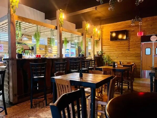 Bar (på overnatningsstedet)