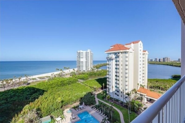 Unclassified image, 1 of 27, button