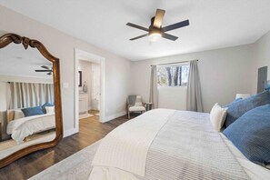 4 chambres, bureau, Wi-Fi gratuit, draps fournis