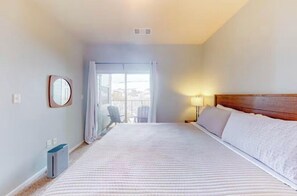 2 Schlafzimmer, Bügeleisen/Bügelbrett, Reisekinderbett, WLAN