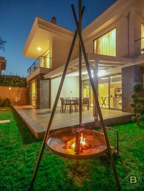 Vila luxo | Vista para o jardim