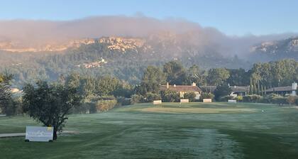 Village house, 98m2, 2 bedrooms, terrace, swimming pool, air-conditioned, private parking