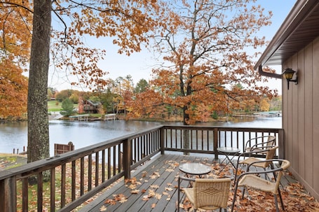 Terrace/patio. Chanticleer Inn Villa 5