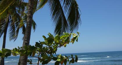 Bright three bedroom villa in Hacienda Pinilla Golf Resort