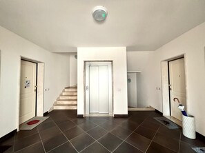 Reception - Modern renovated apartment in Olbia with (Olbia)