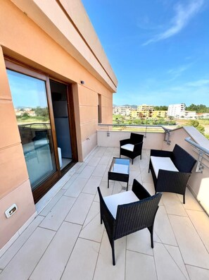 Terrace/patio - Modern renovated apartment in Olbia with (Olbia)