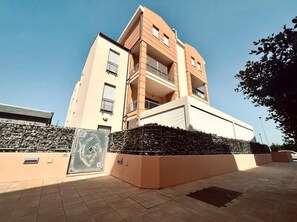 Front of property - Modern renovated apartment in Olbia with (Olbia)