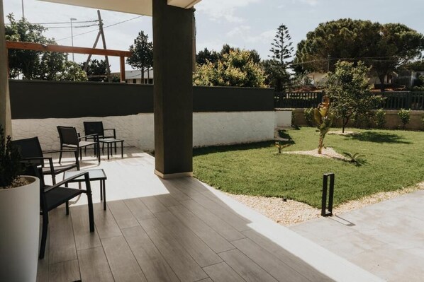 Property grounds - Harmony B&B (Leporano)