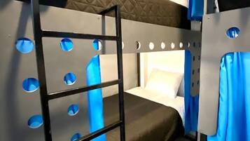 Edredón, wifi gratis y ropa de cama