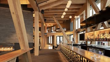 11 restaurants, lunch, dinner served; Modern European cuisine