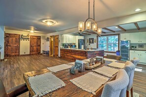 Dining - Hot Tub, Beach Access: Albrightsville Retreat! (Albrightsville)