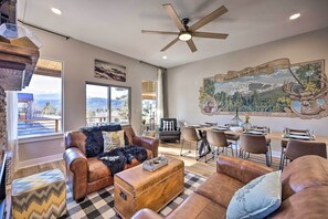 TV, fireplace - Woodland Park Escape: Hot Tub & Mtn Views 331446 (Woodland Park)