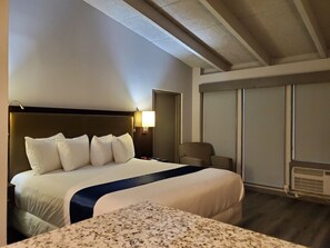 Free WiFi, bed sheets - Happy Bay (Bay City)