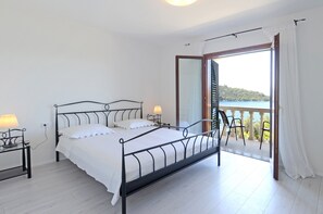 2 soverom, internettilgang og sengetøy