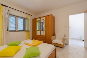 2 bedrooms, Internet, bed sheets