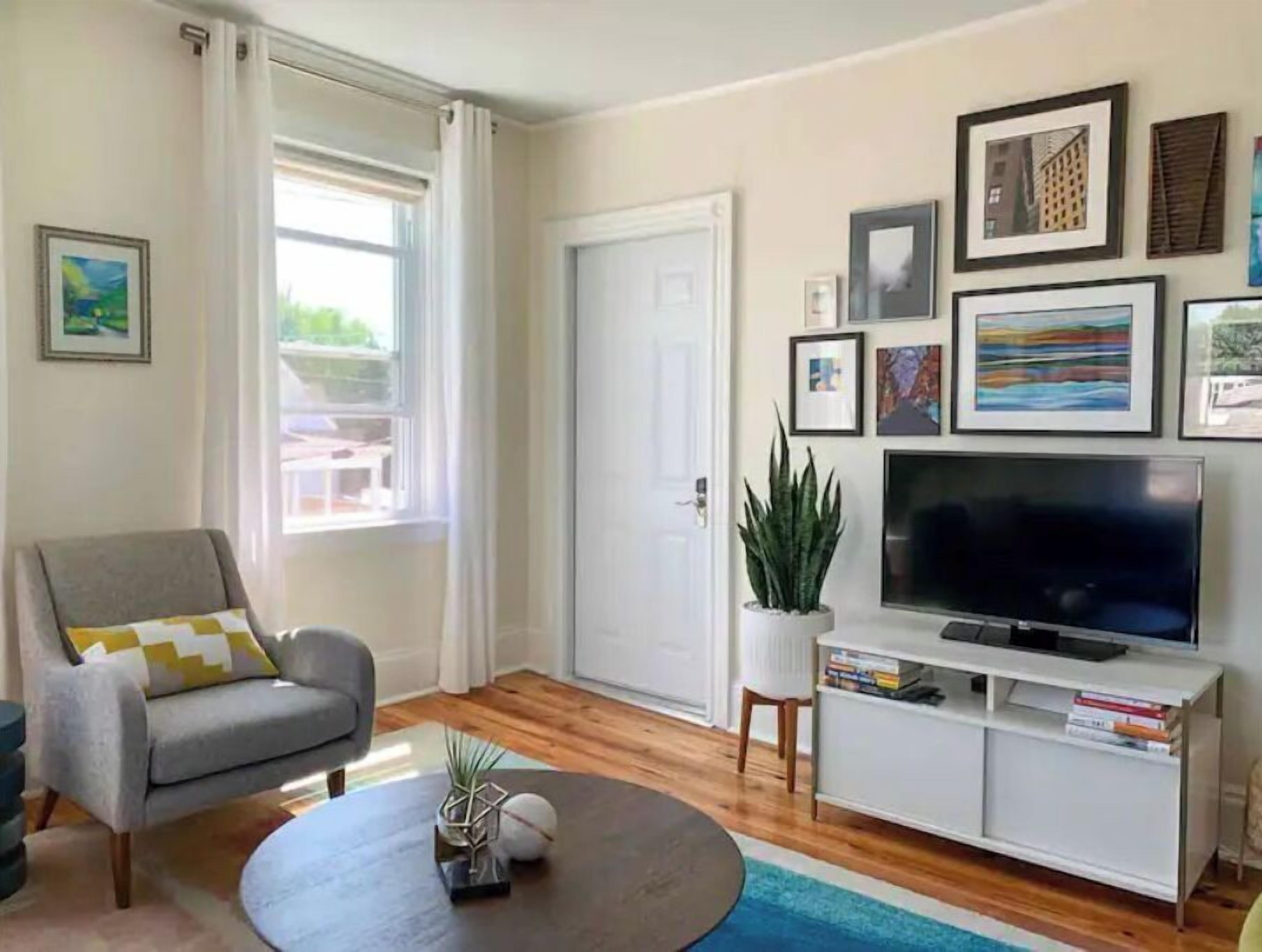 Great Apartment In East Providence - Swansea, MA