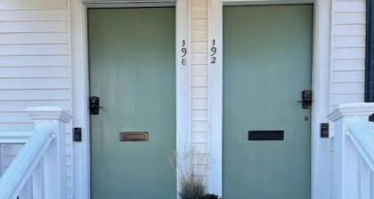 Entire Two Bedroom Apartment in East Providence