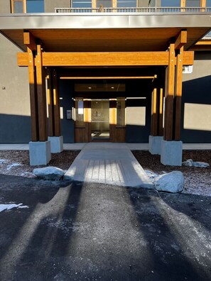 Exterior - Lofty Lookout - Downtown Condo (Golden)