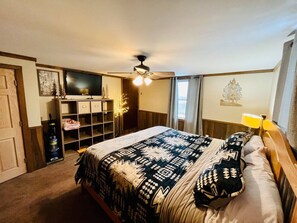 4 bedrooms, iron/ironing board, free WiFi, bed sheets - Misty Mountain Lookout - Ski Retrea (Mill Run)