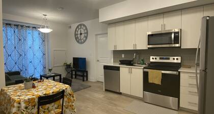 Brand New 2 Bedroom Condo in Markham!