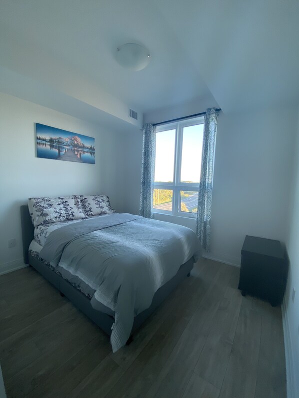 2 bedrooms, desk, iron/ironing board, free WiFi