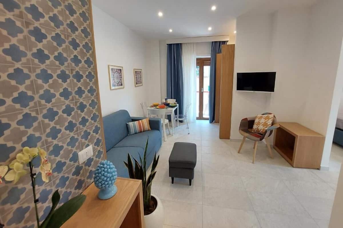 Deluxe Studio | 1 bedroom, premium bedding, soundproofing, iron/ironing board