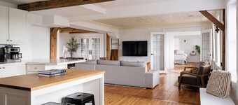 The Kelly | 4 Bedrooms | Hot Tub