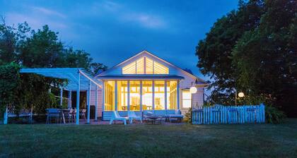 Wilda Farmhouse | 4 Bedrooms | 8 Guests | Hot Tub