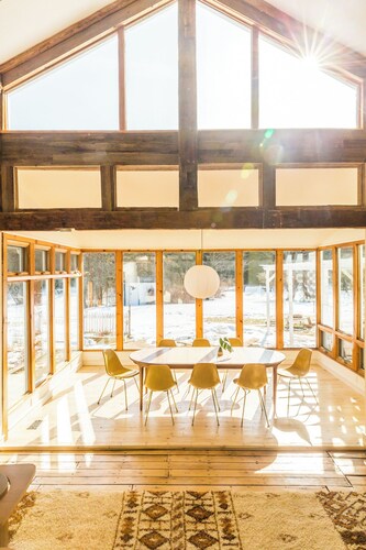 Wilda Farmhouse | 4 Bedrooms | 8 Guests | Hot Tub